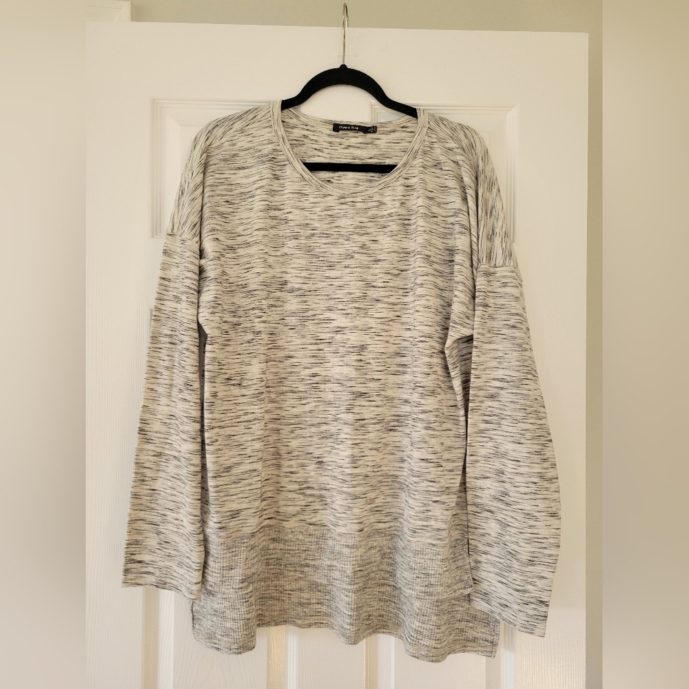 NWOT Size L Women's Lightweight  Gray Sweater